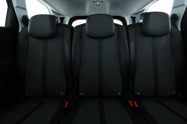 Peugeot 5008 image 6