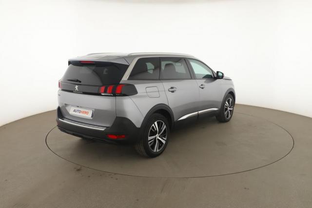 Peugeot 5008 image 5