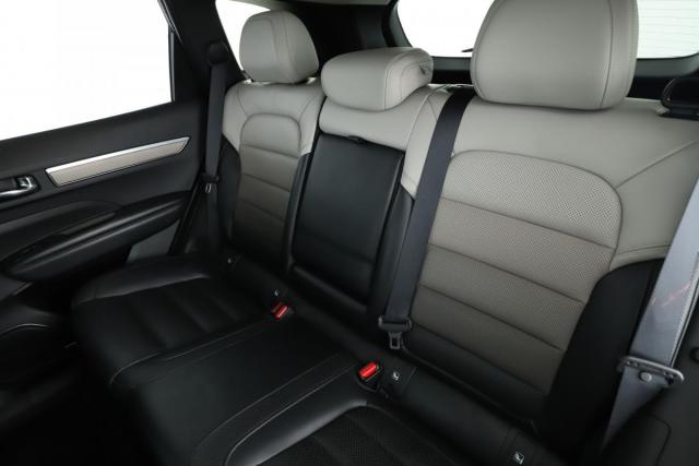 Renault Koleos image 1