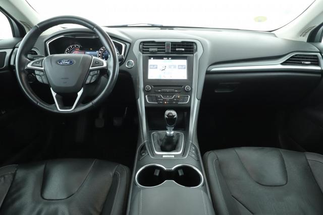 Ford Mondeo image 5