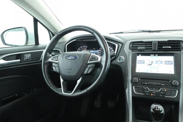 Ford Mondeo image 1