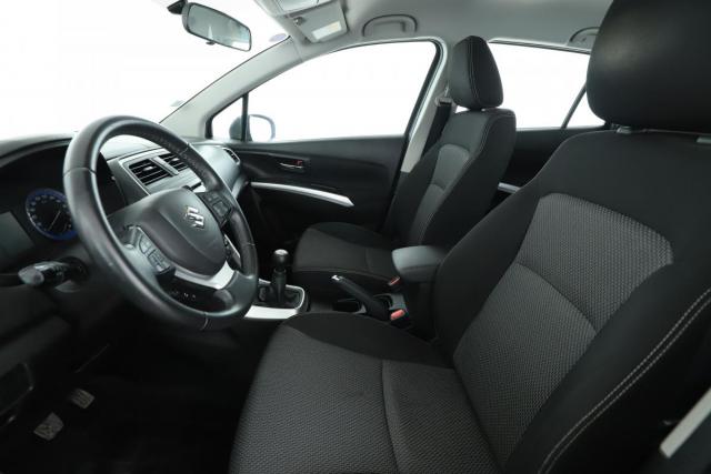 Suzuki Sx4 S-Cross image 6