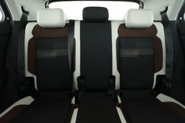 Volkswagen T-Cross image 2