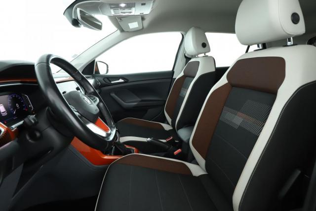 Volkswagen T-Cross image 1