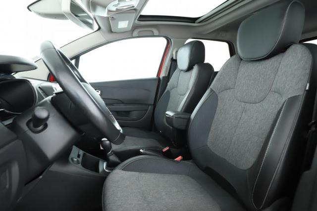 Renault Captur image 2