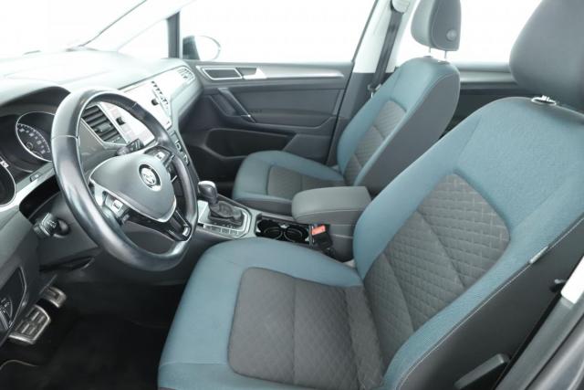 Volkswagen Golf Sportsvan image 6