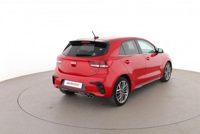 Kia Rio image 6