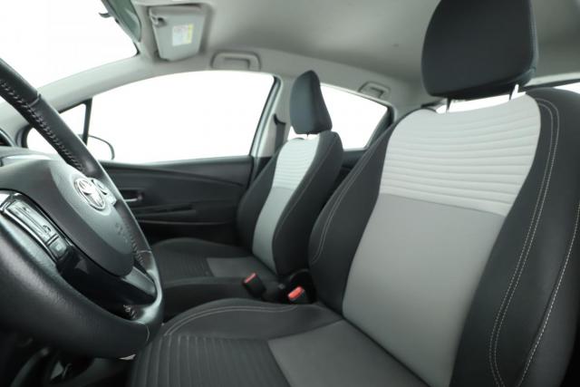Toyota Yaris image 9