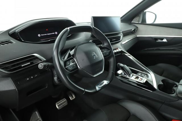 Peugeot 5008 image 1