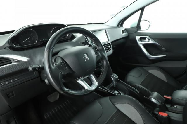 Peugeot 2008 image 7
