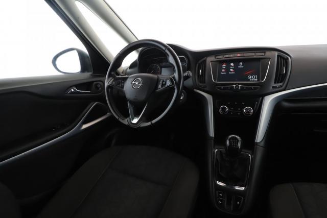 Opel Zafira image 2