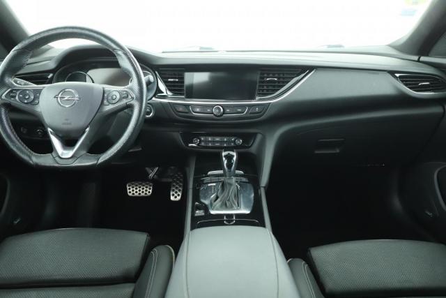 Opel Insignia image 1