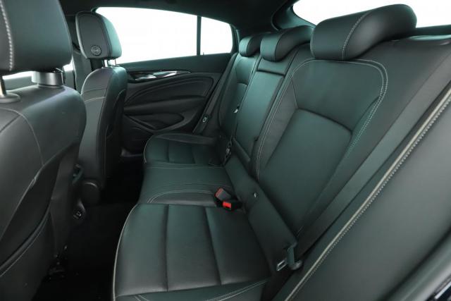 Opel Insignia image 8