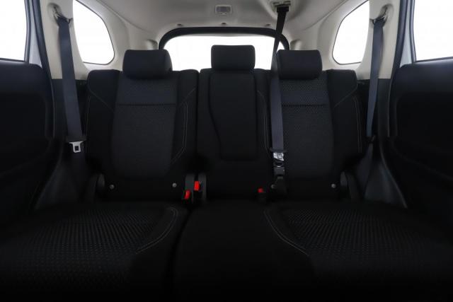 Mitsubishi Outlander image 6