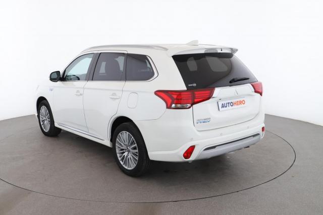 Mitsubishi Outlander image 9