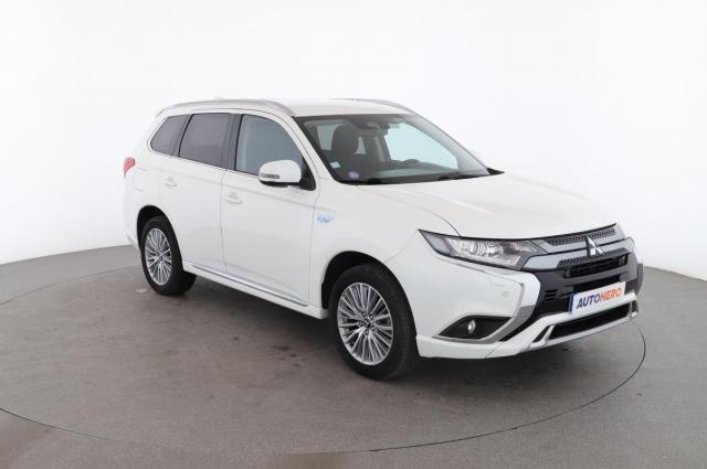 Mitsubishi Outlander image 5