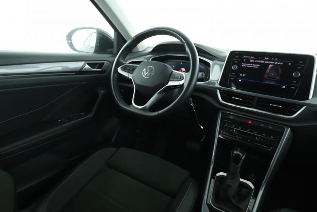 Volkswagen T-Roc image 8