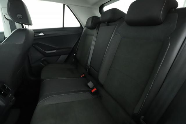 Volkswagen T-Roc image 1