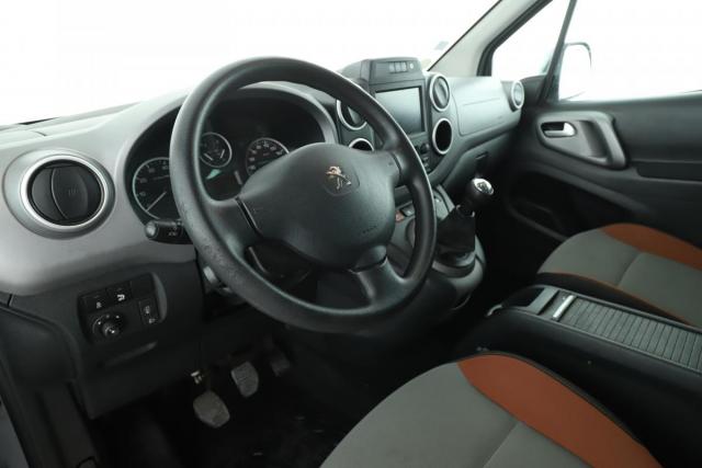 Peugeot Partner Tepee image 1