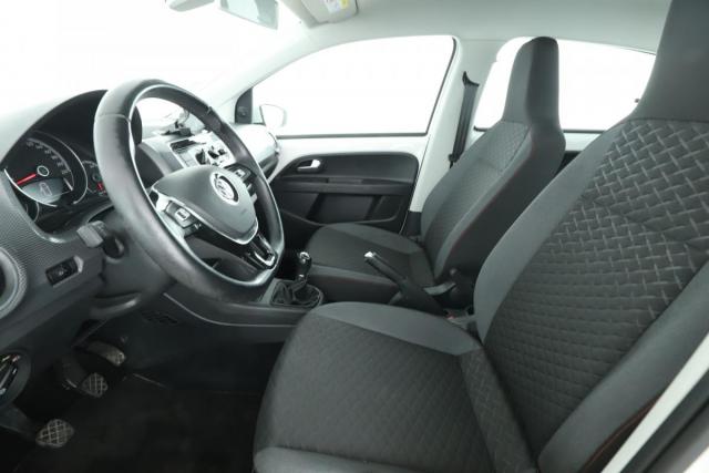 Volkswagen Up! image 2