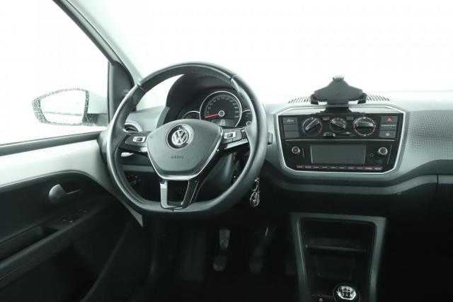 Volkswagen Up! image 8