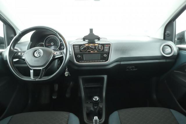 Volkswagen Up! image 8