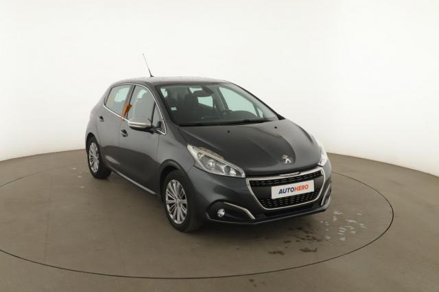 Peugeot 208 image 6