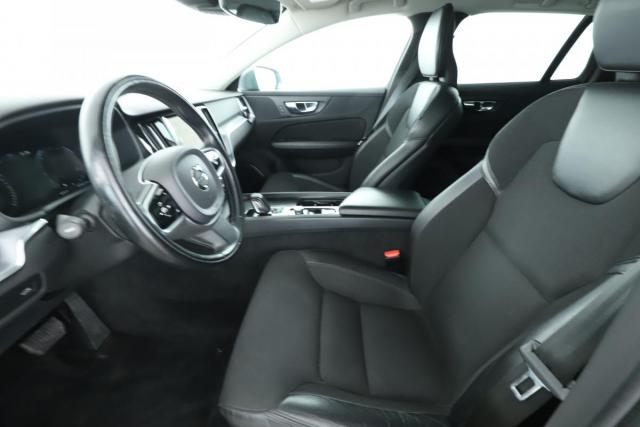 Volvo V60 image 1