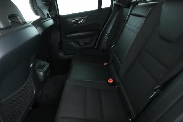 Volvo V60 image 6