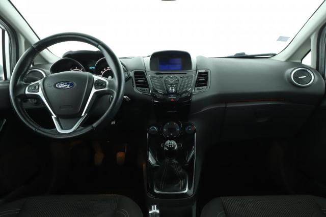 Ford Fiesta image 2