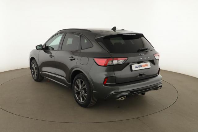 Ford Kuga image 6