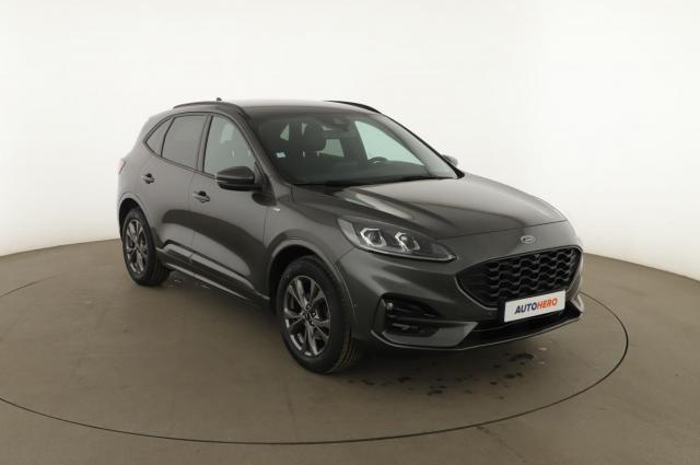 Ford Kuga image 1