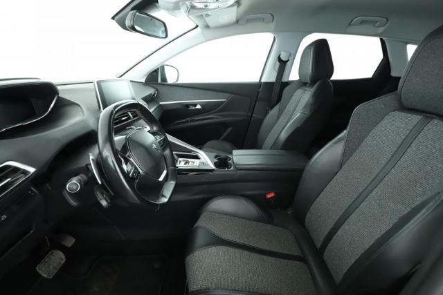 Peugeot 3008 image 1