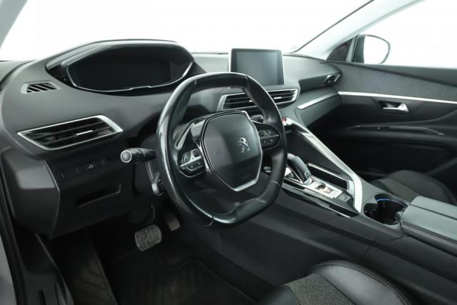 Peugeot 3008 image 2