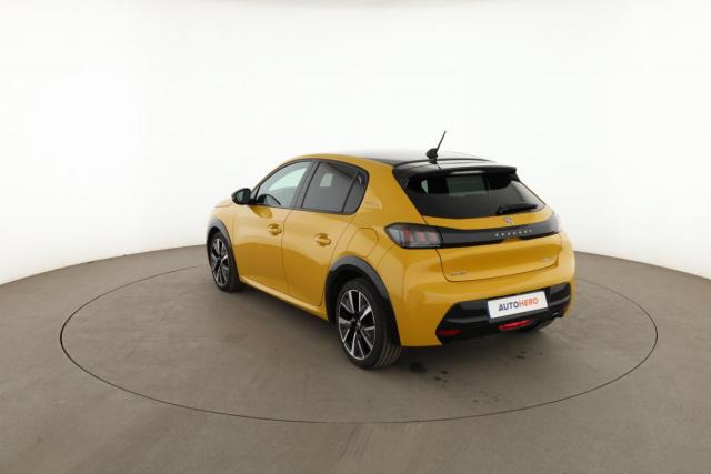 Peugeot 208 image 8