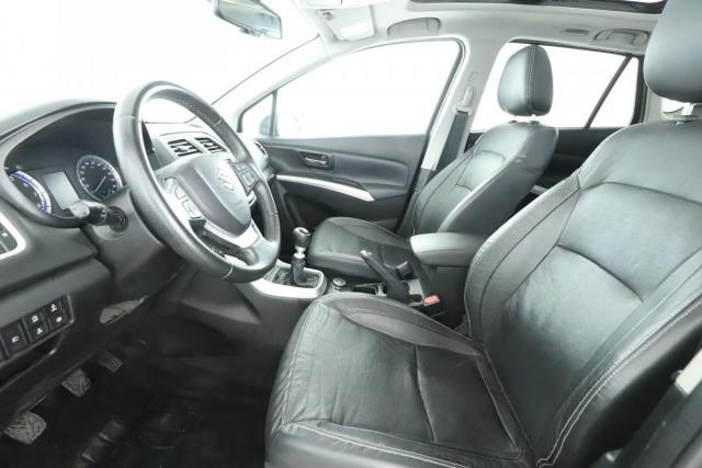 Suzuki Sx4 S-Cross image 6