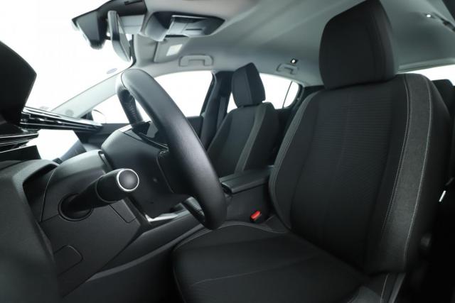 Peugeot 308 image 2