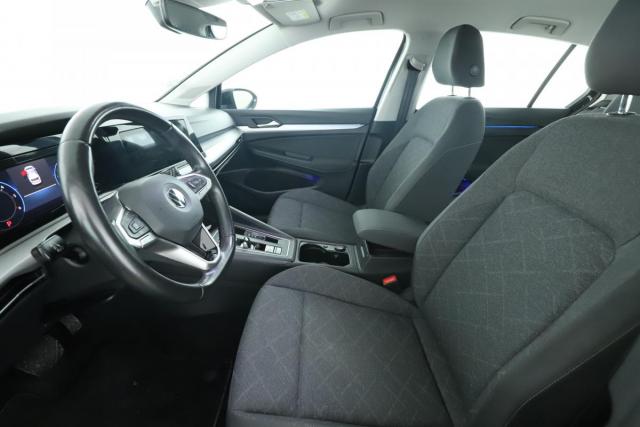 Volkswagen Golf image 8
