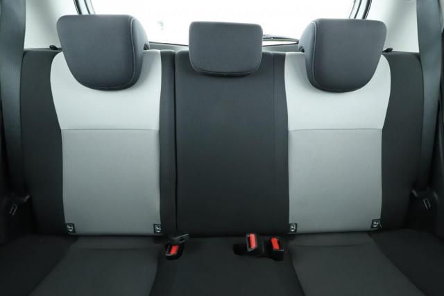 Toyota Yaris image 9
