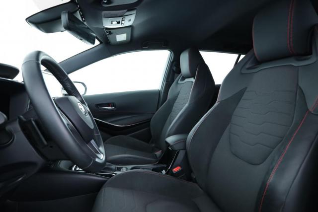 Toyota Corolla Touring Sports image 7