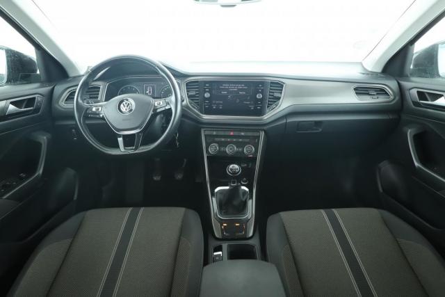 Volkswagen T-Roc image 4