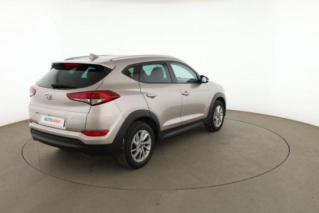 Hyundai Tucson image 4