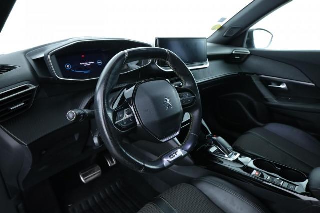 Peugeot 2008 image 1