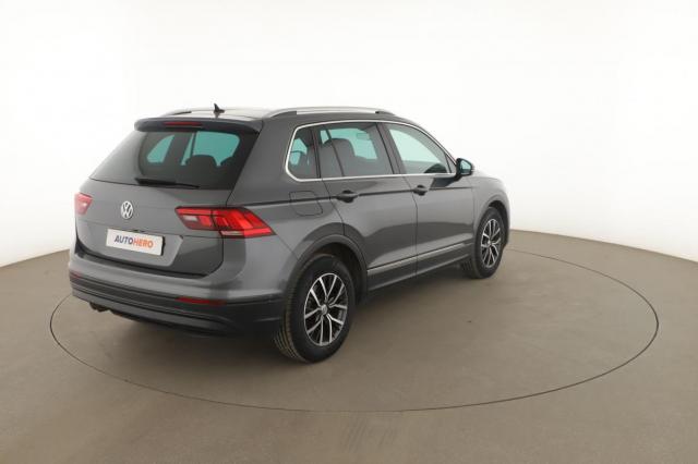 Volkswagen Tiguan image 9
