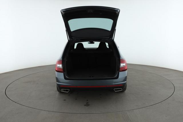 Skoda Octavia image 9