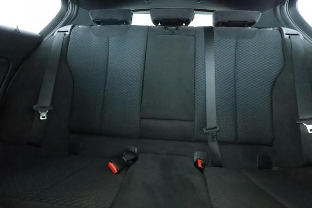 Bmw Série 1 image 6