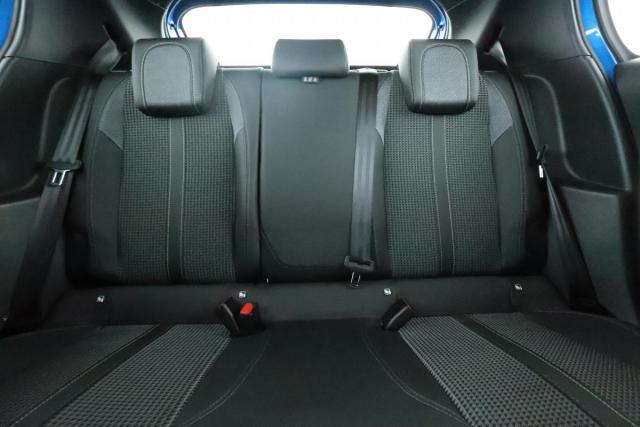 Peugeot 208 image 7