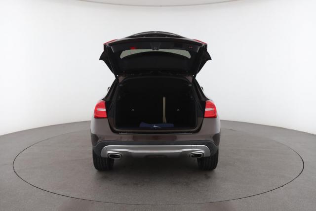 Mercedes Benz Gla image 6