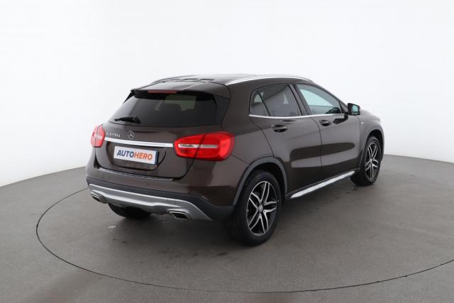 Mercedes Benz Gla image 2