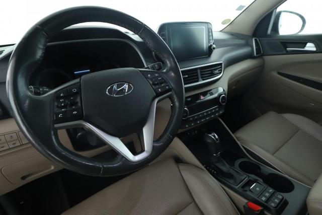 Hyundai Tucson image 3